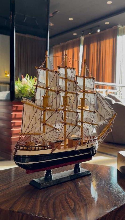 Wooden Vintage Sailing Ship Model – Classic Nautical Home Decor